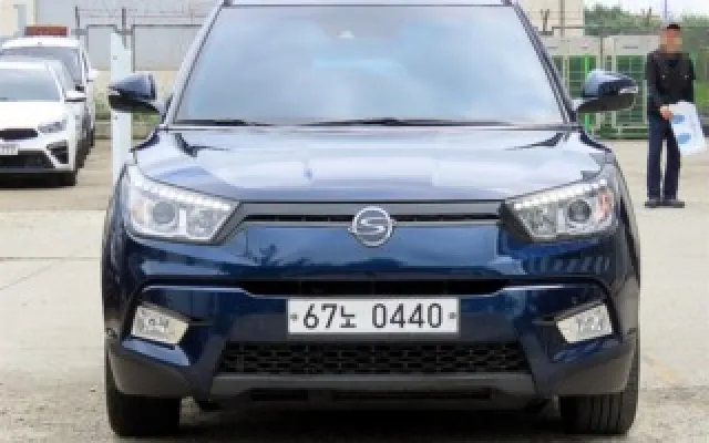 티볼리에어 중고차 티볼리 디젤 2WD 1.6 LX 매물 사진 6 - 2016/10 112,831km
